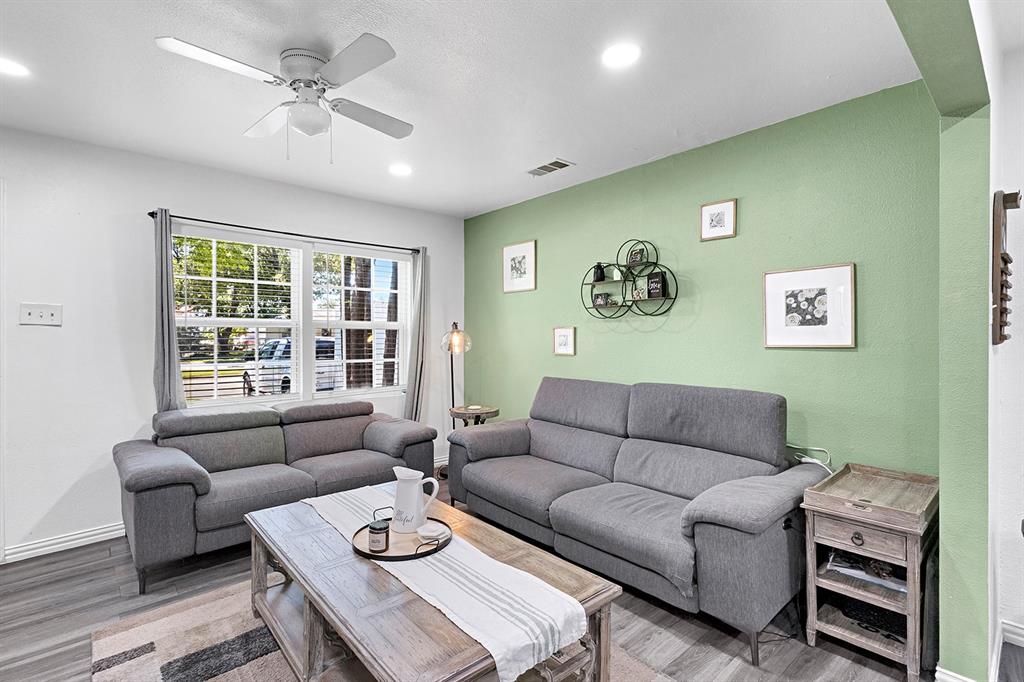 2124 Sharon Drive