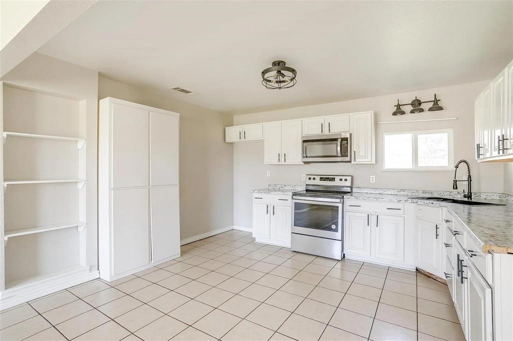 Airflyte - Residential Lease