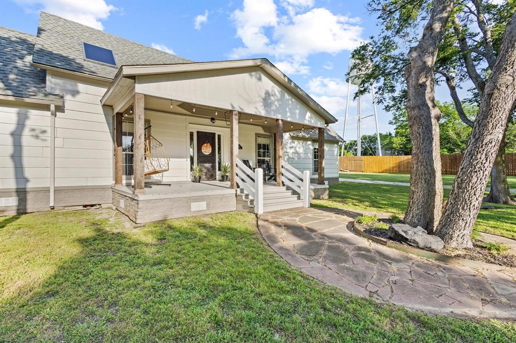 313 Chicken Street