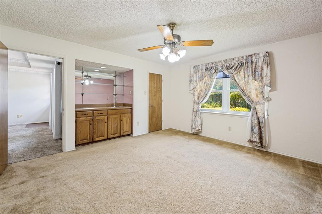 5605 Jamaica Circle