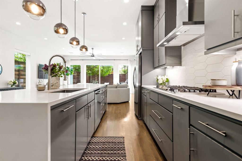 Ross Ave Add - Residential