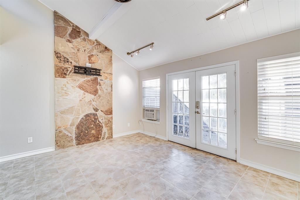 Lake Shore Acrs-Rev - Residential