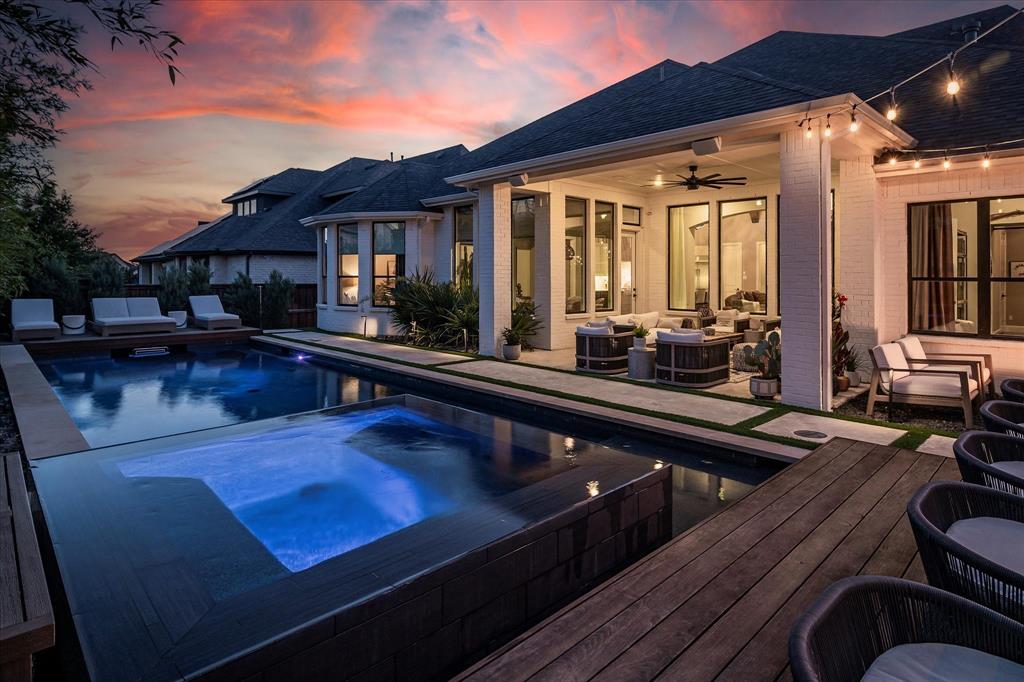 15111 Spider Lily Road