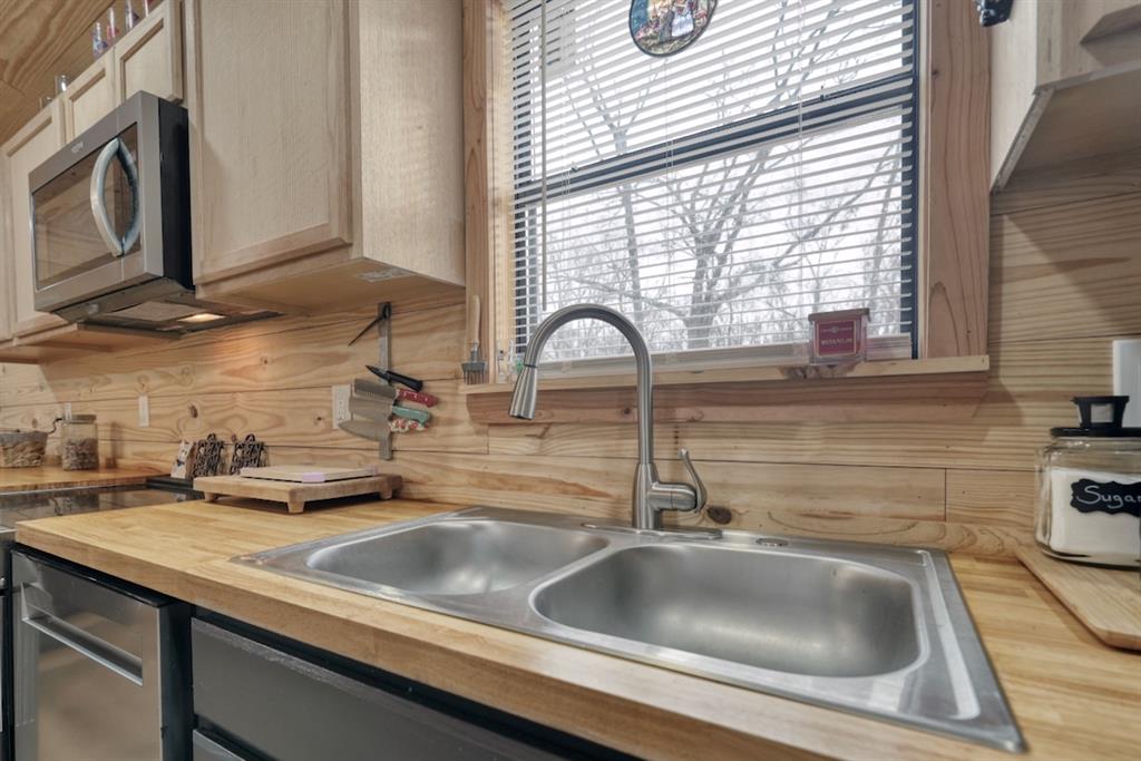 CORY MOREHEAD ADDN 33 - Residential