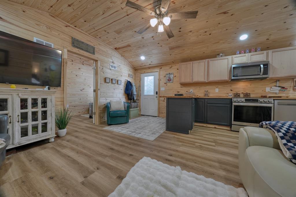 CORY MOREHEAD ADDN 33 - Residential