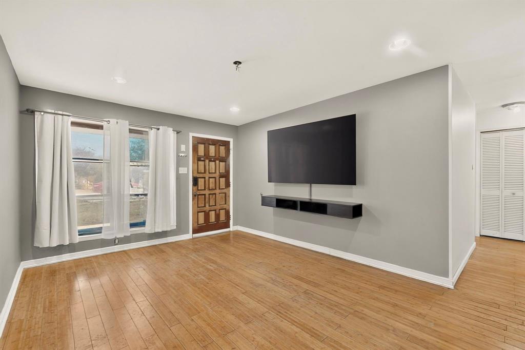 1207 Lorraine Lane
