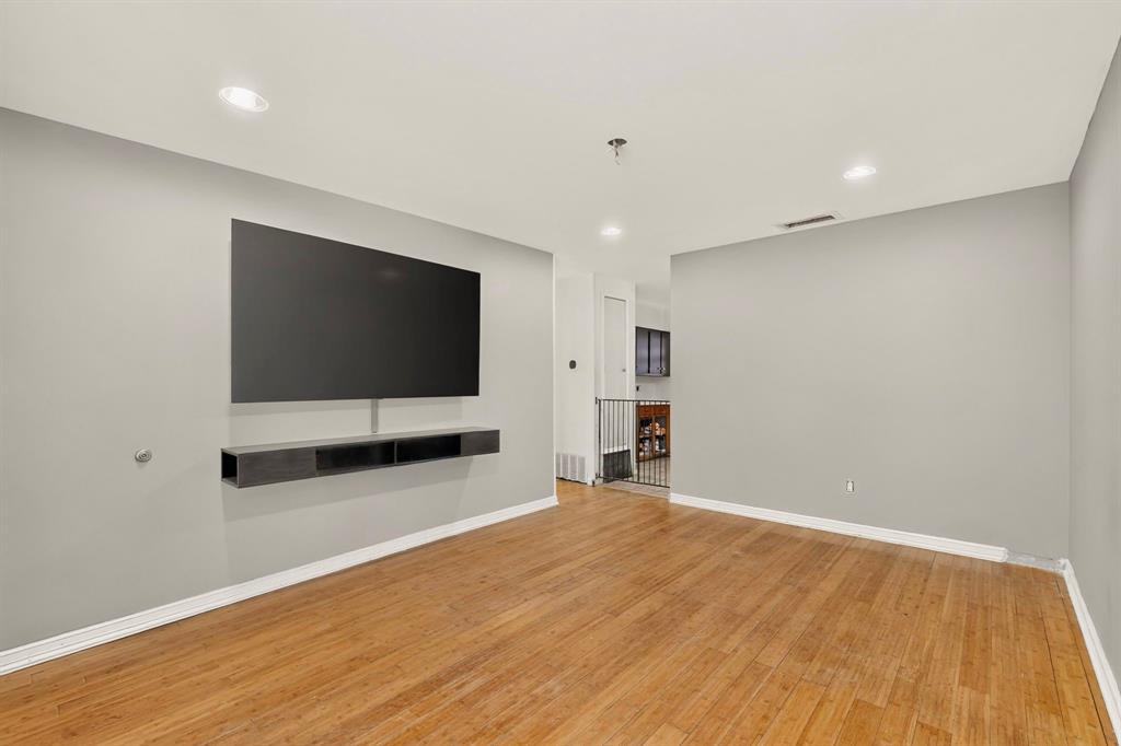 1207 Lorraine Lane