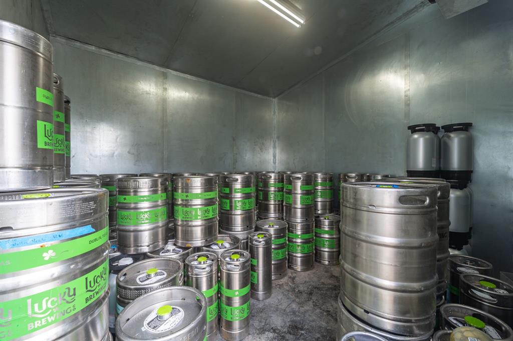 NA - Commercial Sale