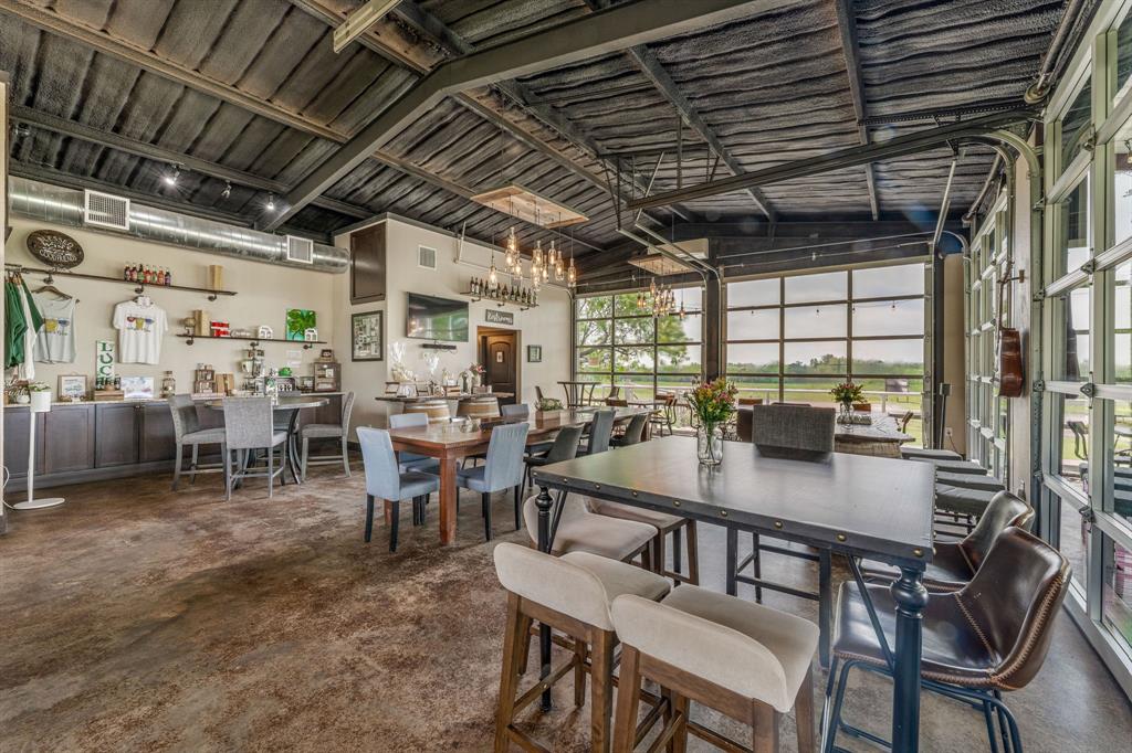 NA - Commercial Sale