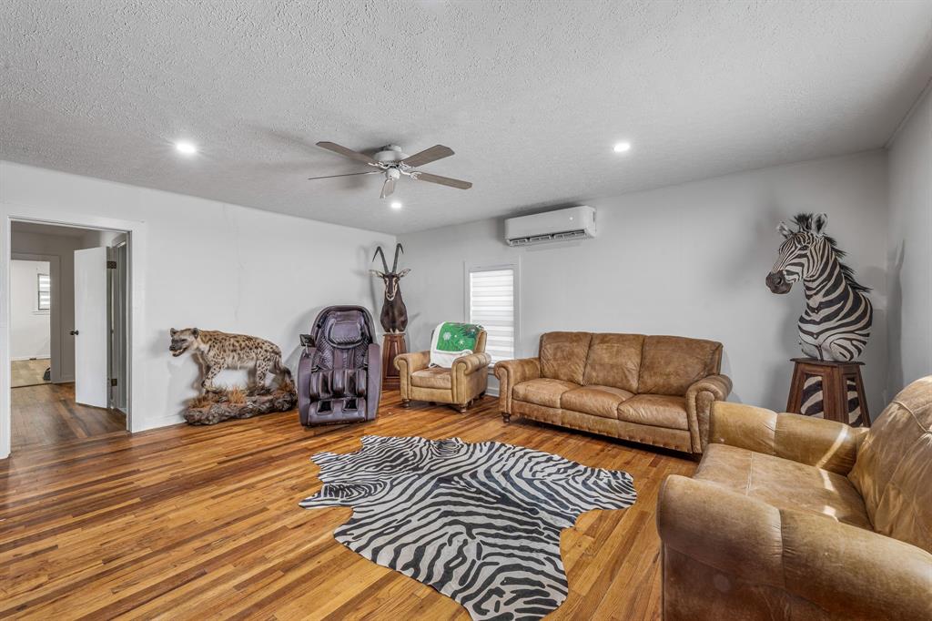 NA - Commercial Sale