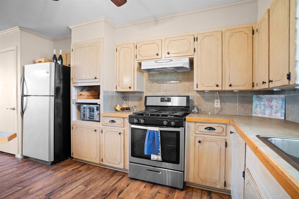 J Procello Surv Abs #731 - Residential