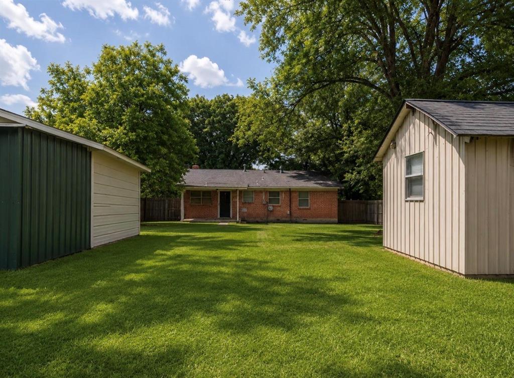 1425 Park Circle Drive