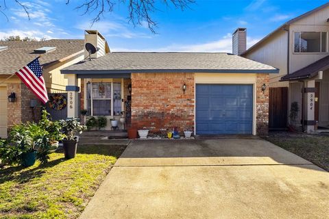 Photo of 2906 Antares Circle, Garland, TX 75044 (MLS # 21191650)