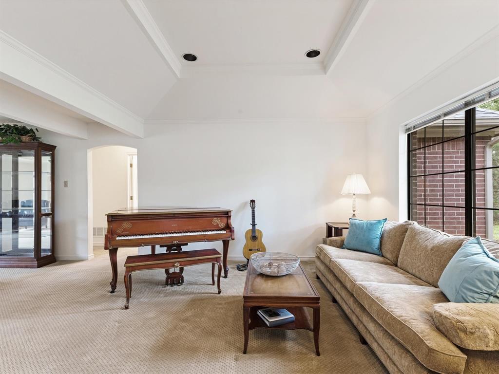 1210 Oak View Court
