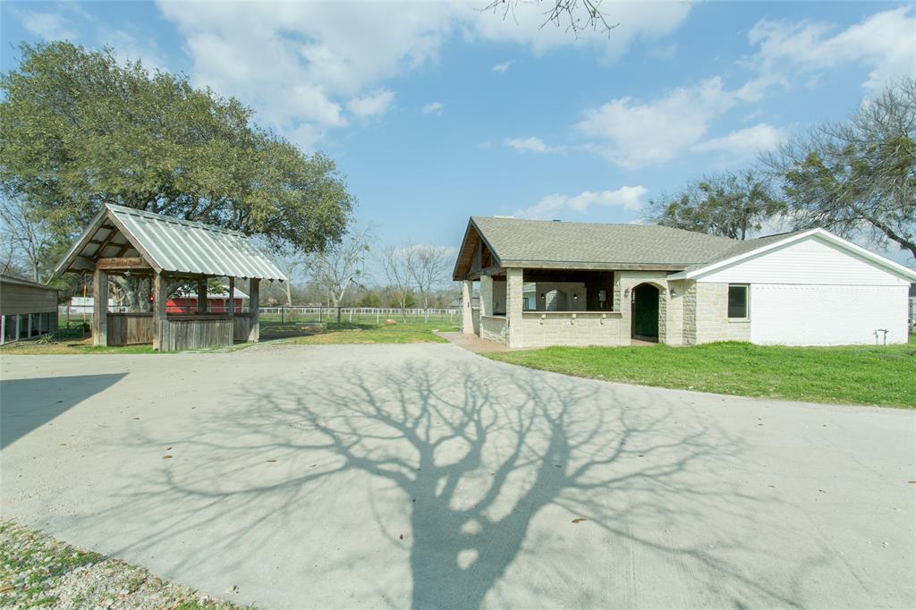 2159 Country Club Road