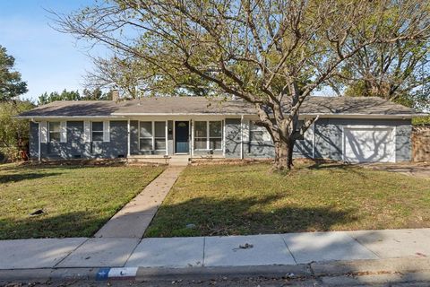 A home in Irving