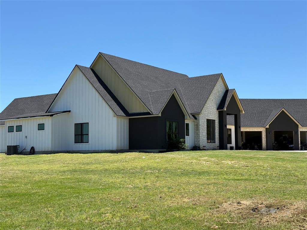 2798 Mockingbird Lane