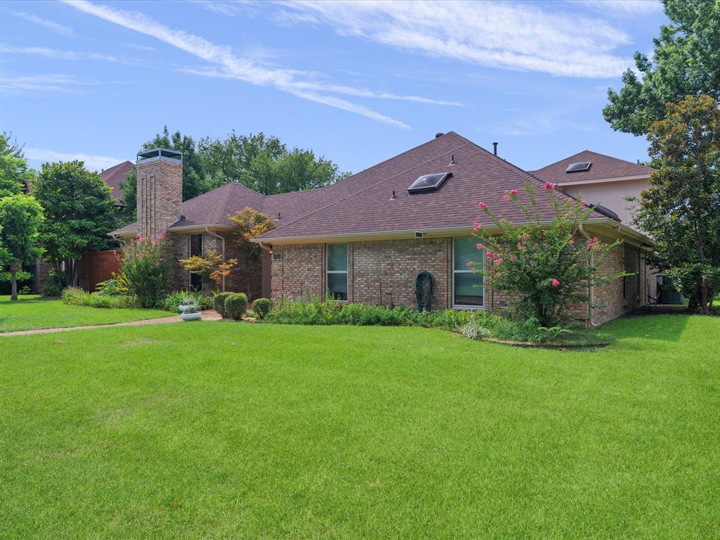 2204 Cardinal Drive