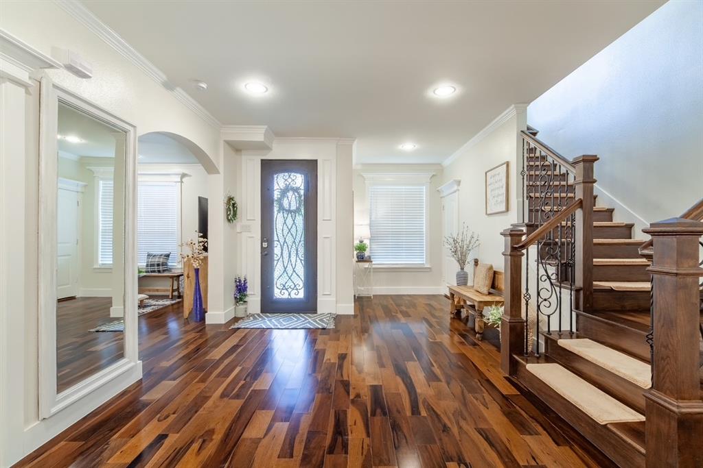 1501 Lakeview Drive
