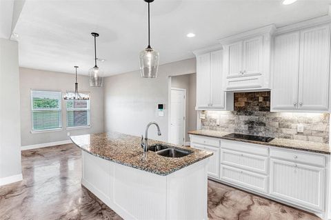 Tiny photo for 1022 Molina Drive, Weatherford, TX 76085 (MLS # 21000792)