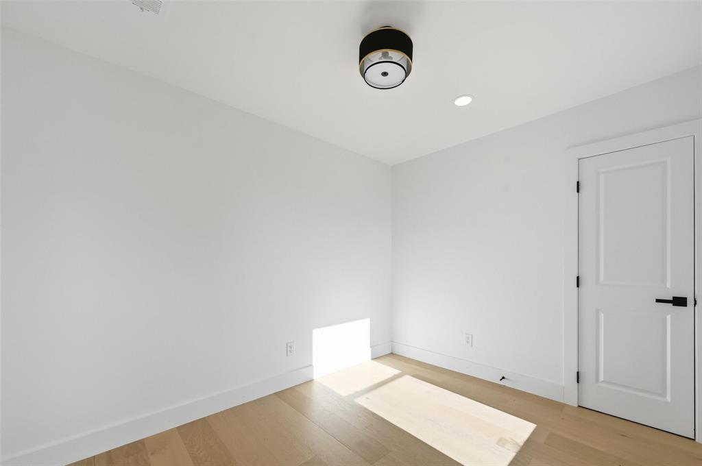 Mount Auburn - Residential