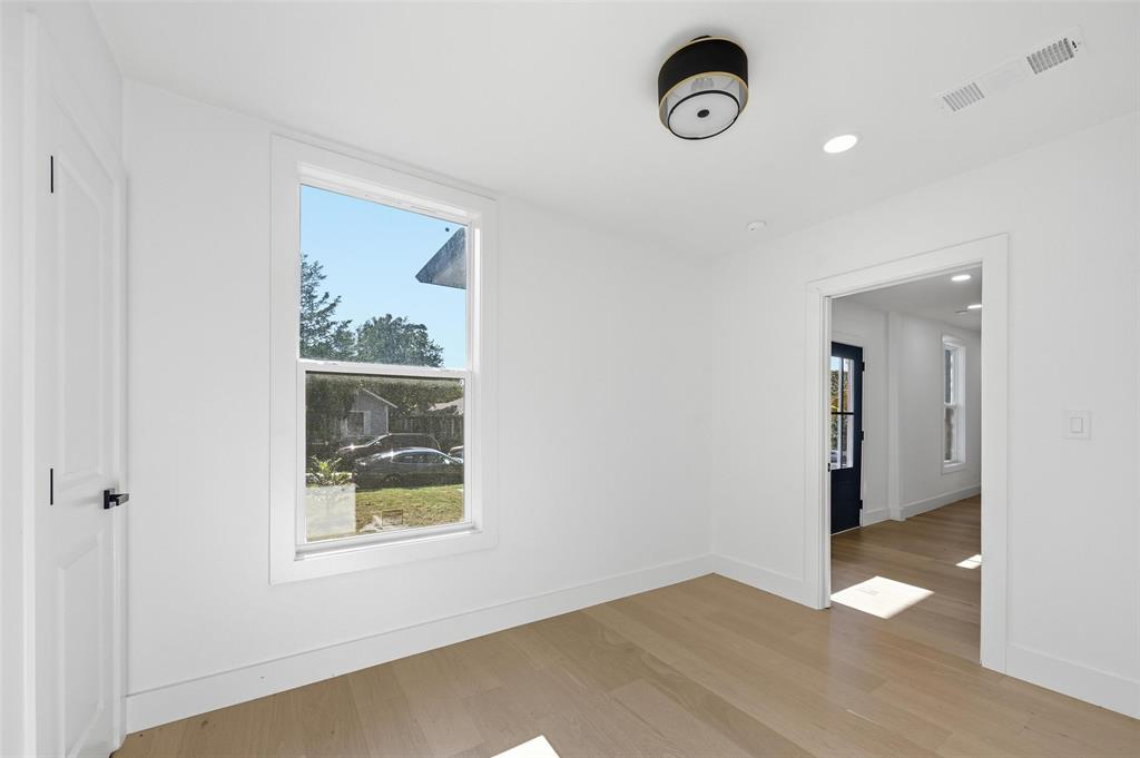 Mount Auburn - Residential