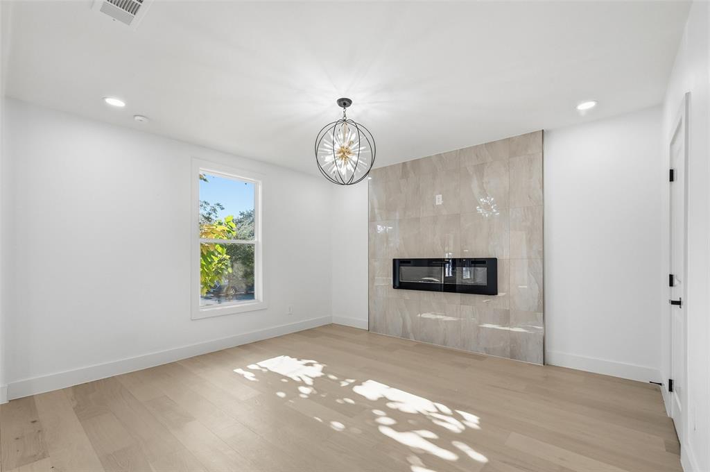 Mount Auburn - Residential