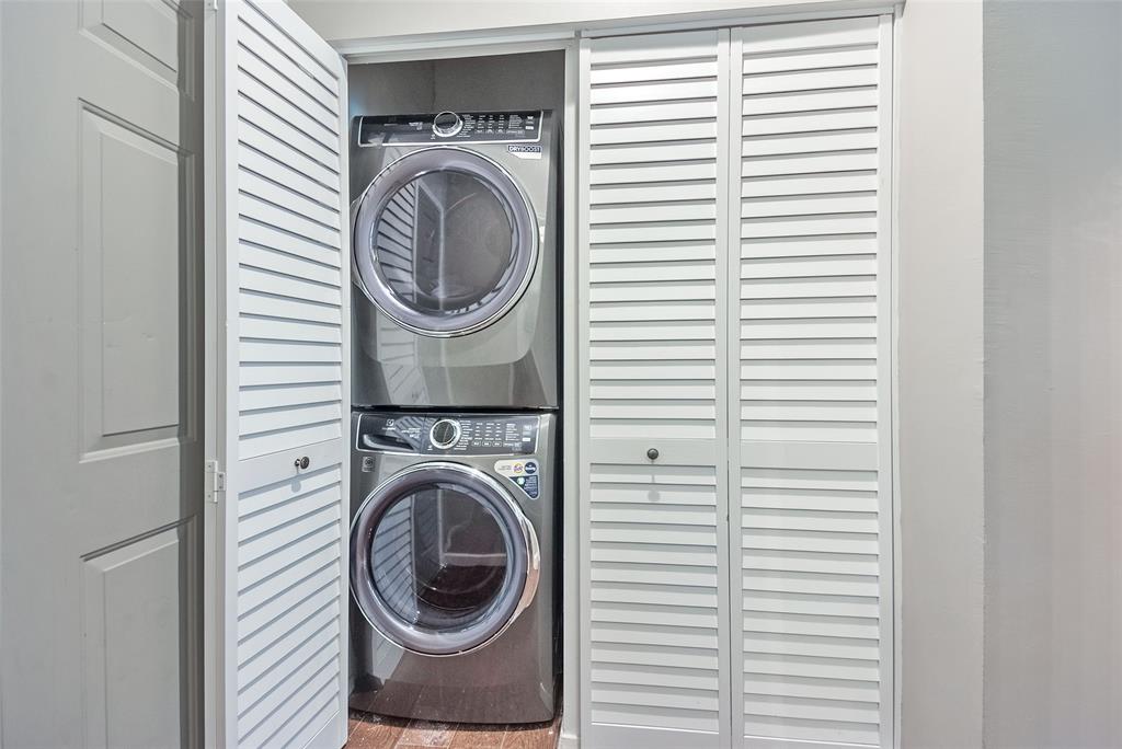 Lakewood Embassy Condos - Residential