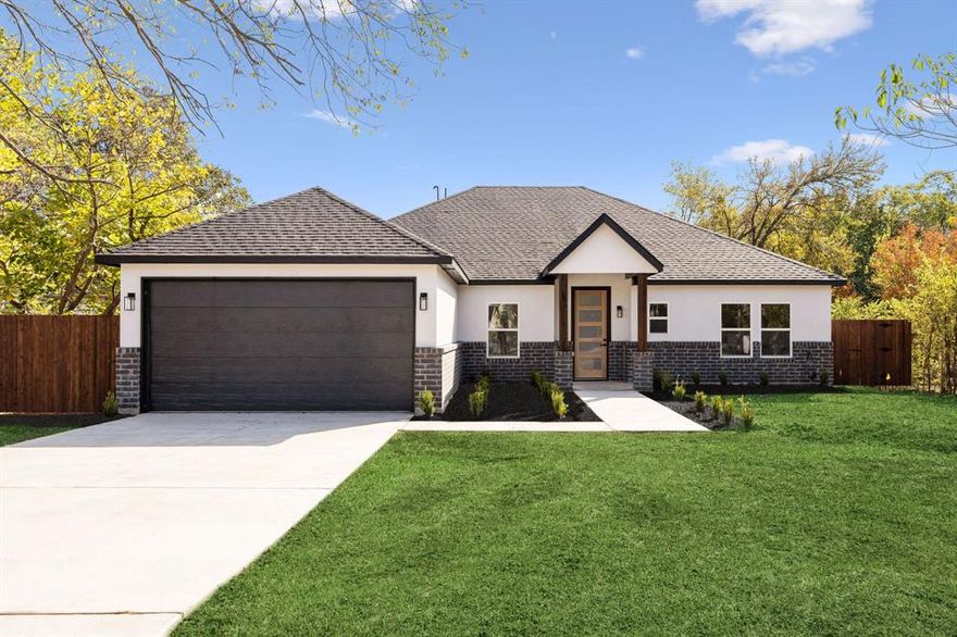 BEAUTIFUL NEW CONSTRUCTION WITH A HUGE BACKYARD LOCATED ONLY 15 MINUTES AWAY FROM DOWN TOWN DALLAS. This stunning open concept house has unique features, quartz countertops, laminate flooring, modern lighting fixtures, spacious rooms, gorgeous kitchen, stylish chimney and a huge backyard for a cookout with the family. This house also has a huge gate on the left side of the house for truck access. 
COME SEE IT TODAY!!!! IT WILL NOT LAST TOO LONG.