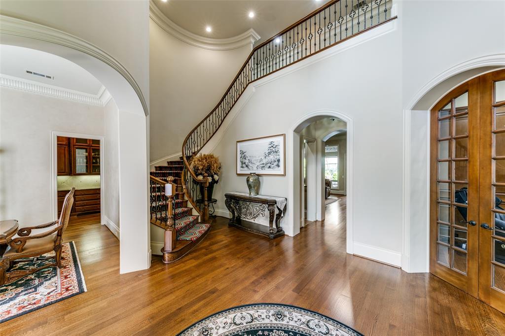 3084 Seneca Drive