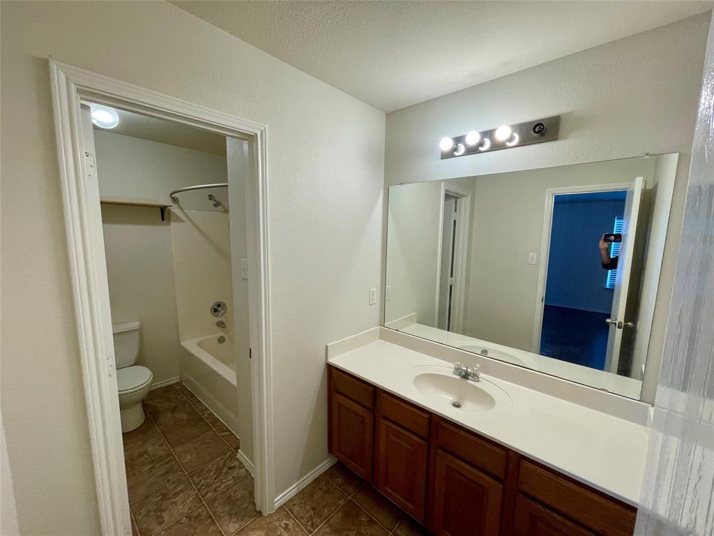 Princeton Meadows West - Ph I - Residential Lease