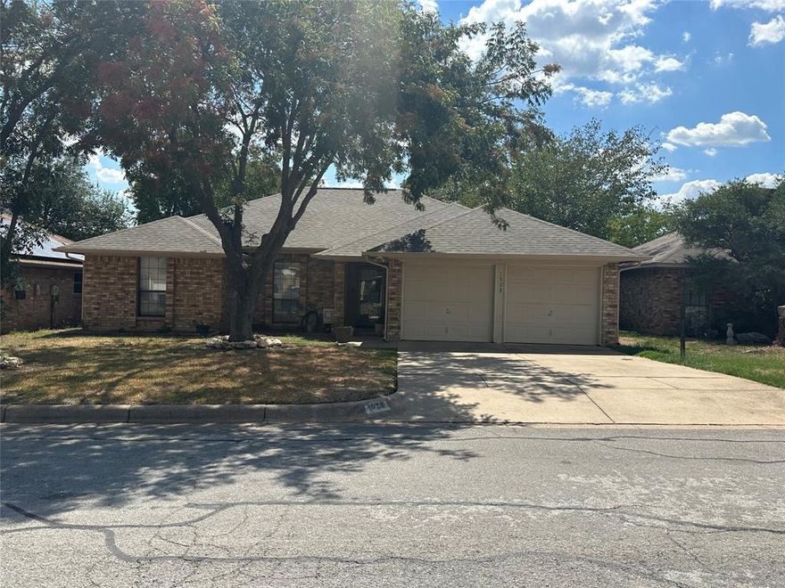 Adorable 3 bdrm 2bth well cared for home waiting for you to claim it as HOME! This house features a spacious kitchen with lots of counter space and storage. Relax, enjoy & retreat in the master elevated garden tub. This home offers beautiful flooring, cozy large fireplace, security system, large backyard, ceiling fans in all bedrooms. New roof.  COME CHECK OUT THIS HOME TO CLAIM AS YOUR OWN!!!