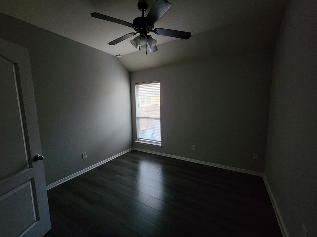 Oaks At North Lakeview Ph 1 - Residential Lease