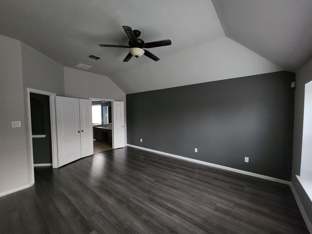 Oaks At North Lakeview Ph 1 - Residential Lease