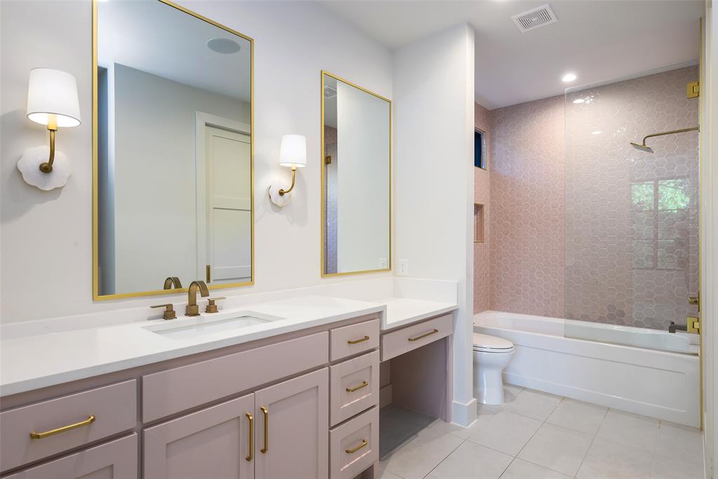 Jackson Heights 02 - Residential