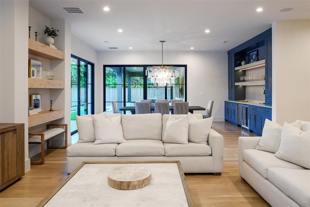 Jackson Heights 02 - Residential