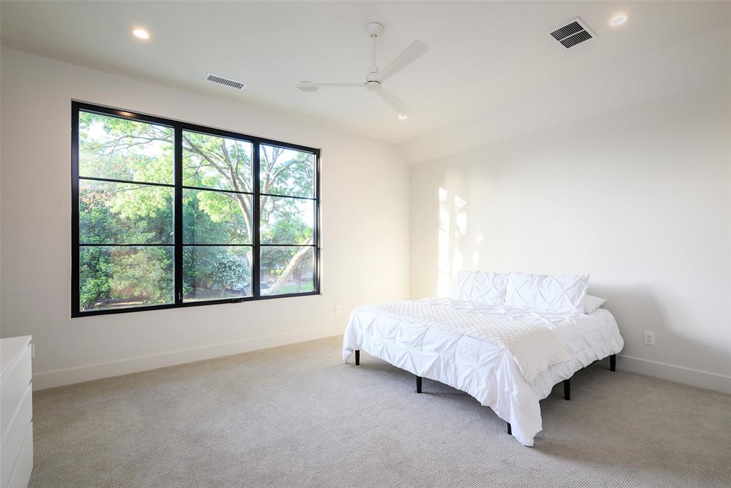 Jackson Heights 02 - Residential