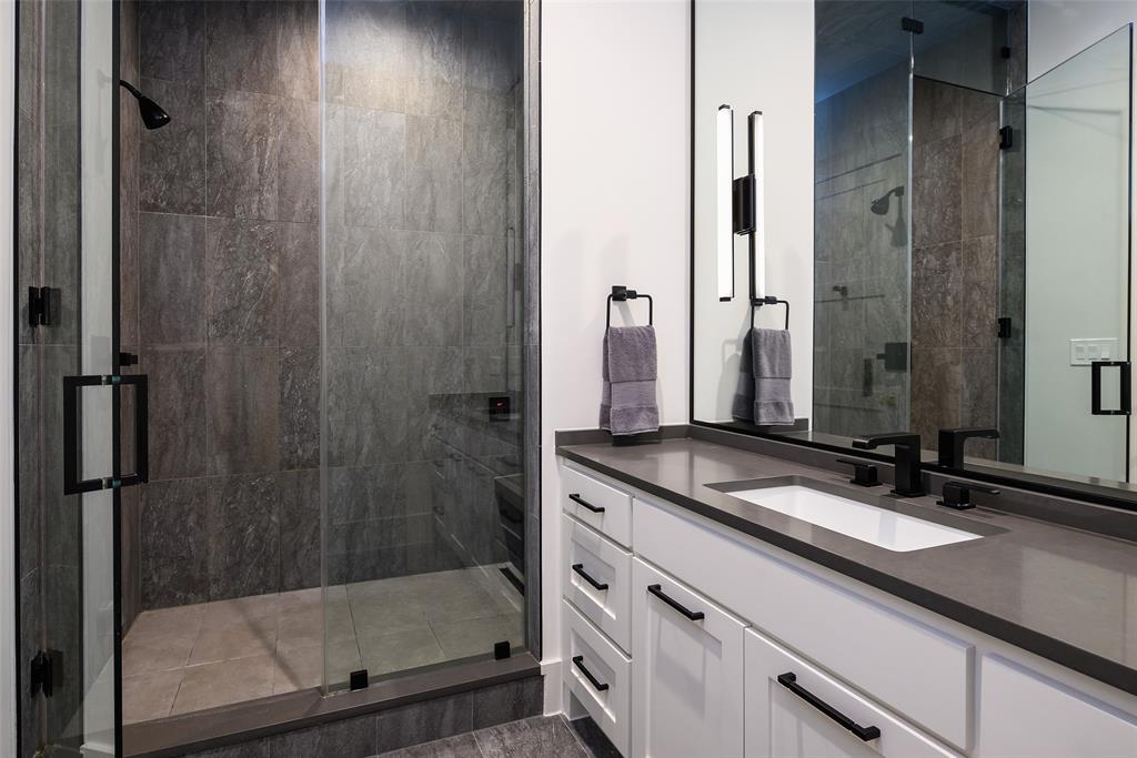 Jackson Heights 02 - Residential