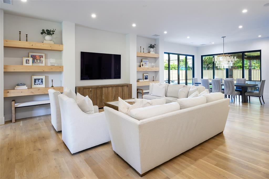 Jackson Heights 02 - Residential