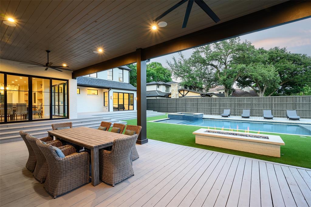 Jackson Heights 02 - Residential