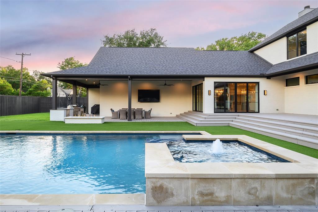 Jackson Heights 02 - Residential