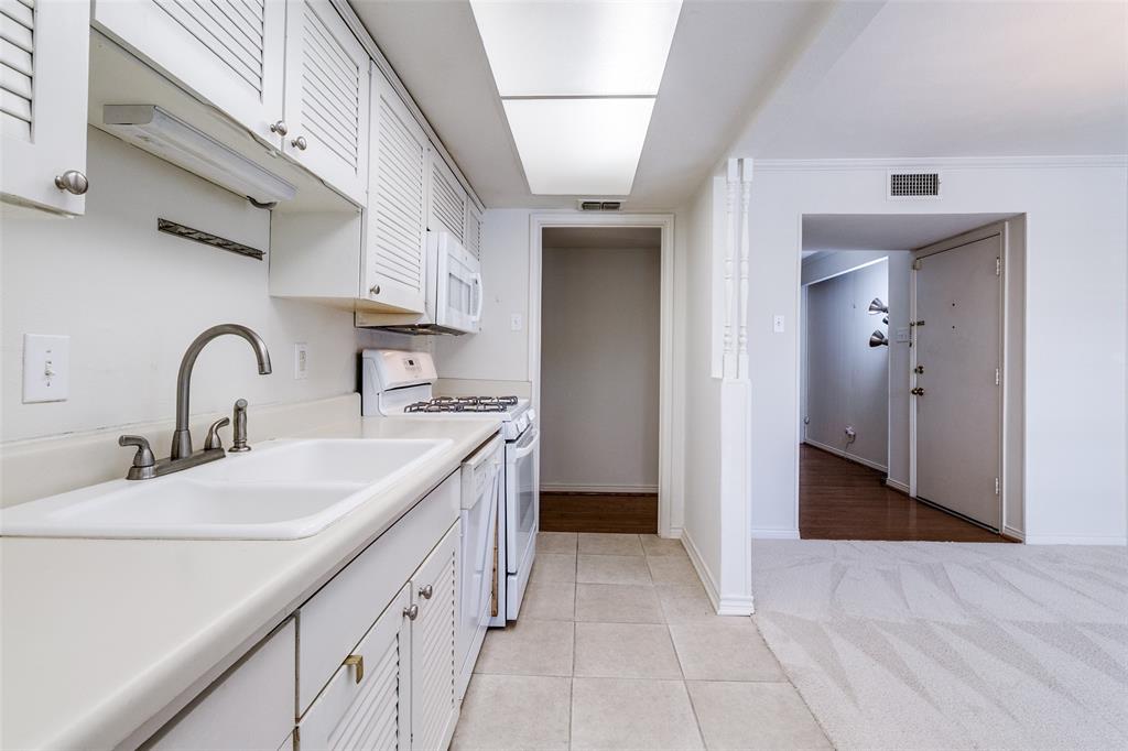 Prestonwood Country Club Condos - Residential