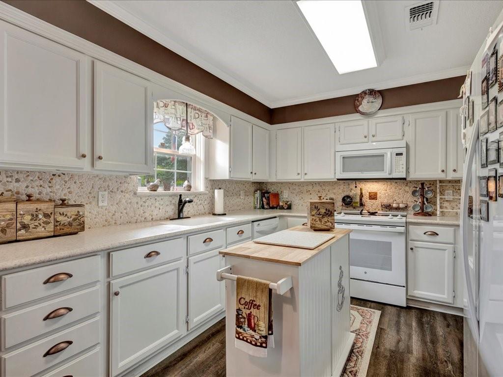 Four Seasons - Residential