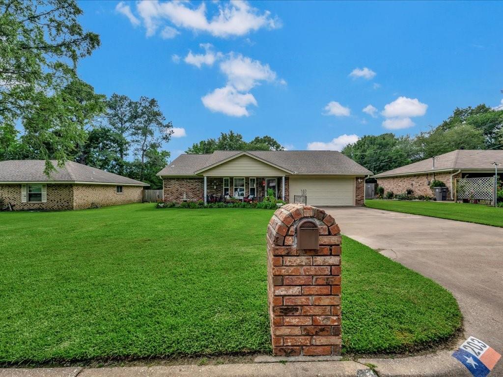 Four Seasons - Residential