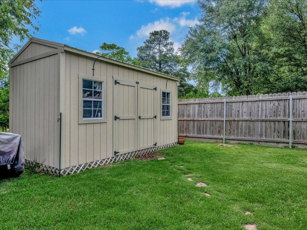 Four Seasons - Residential