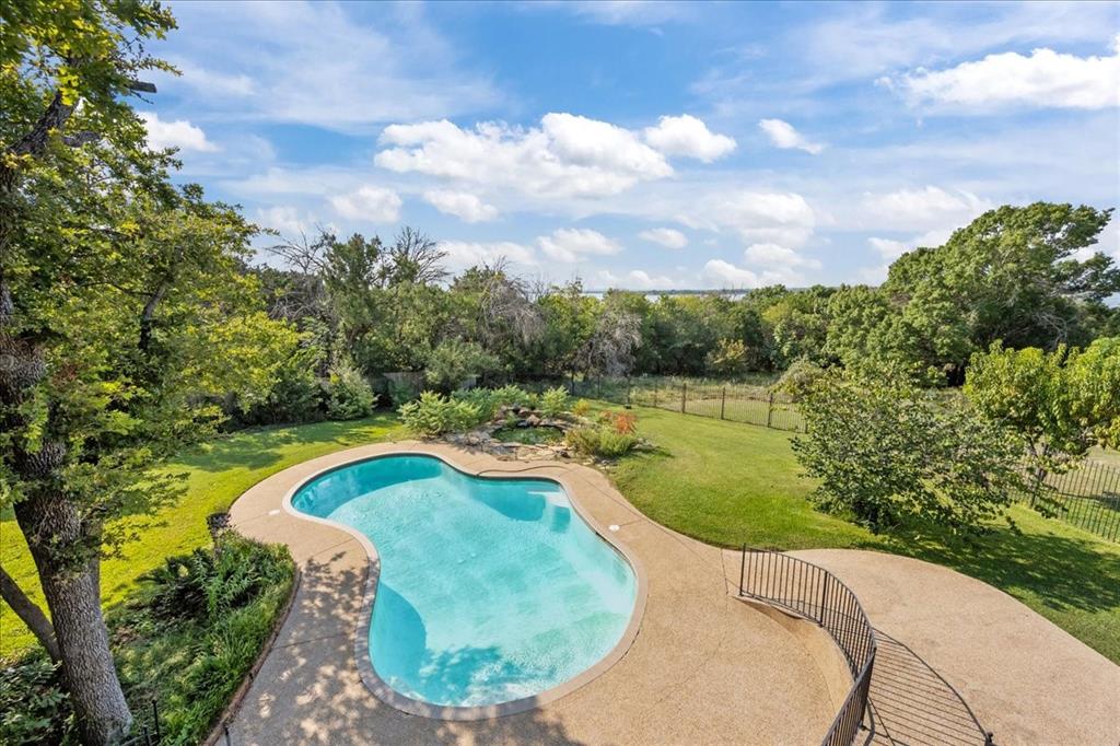 Village Lake - Residential