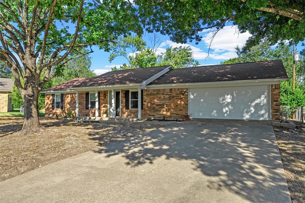 7113 Oxford Drive