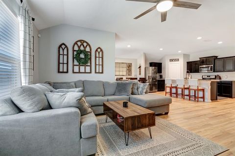 16720 Porterfield Lane, Justin, TX 76247 - #: 20852710