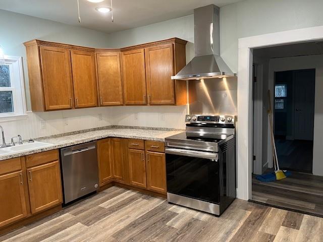 318 S Baker Street