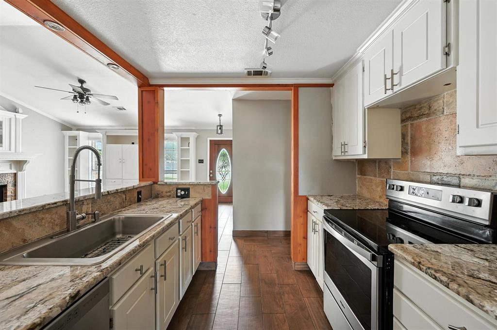 3905 Dogwood Court